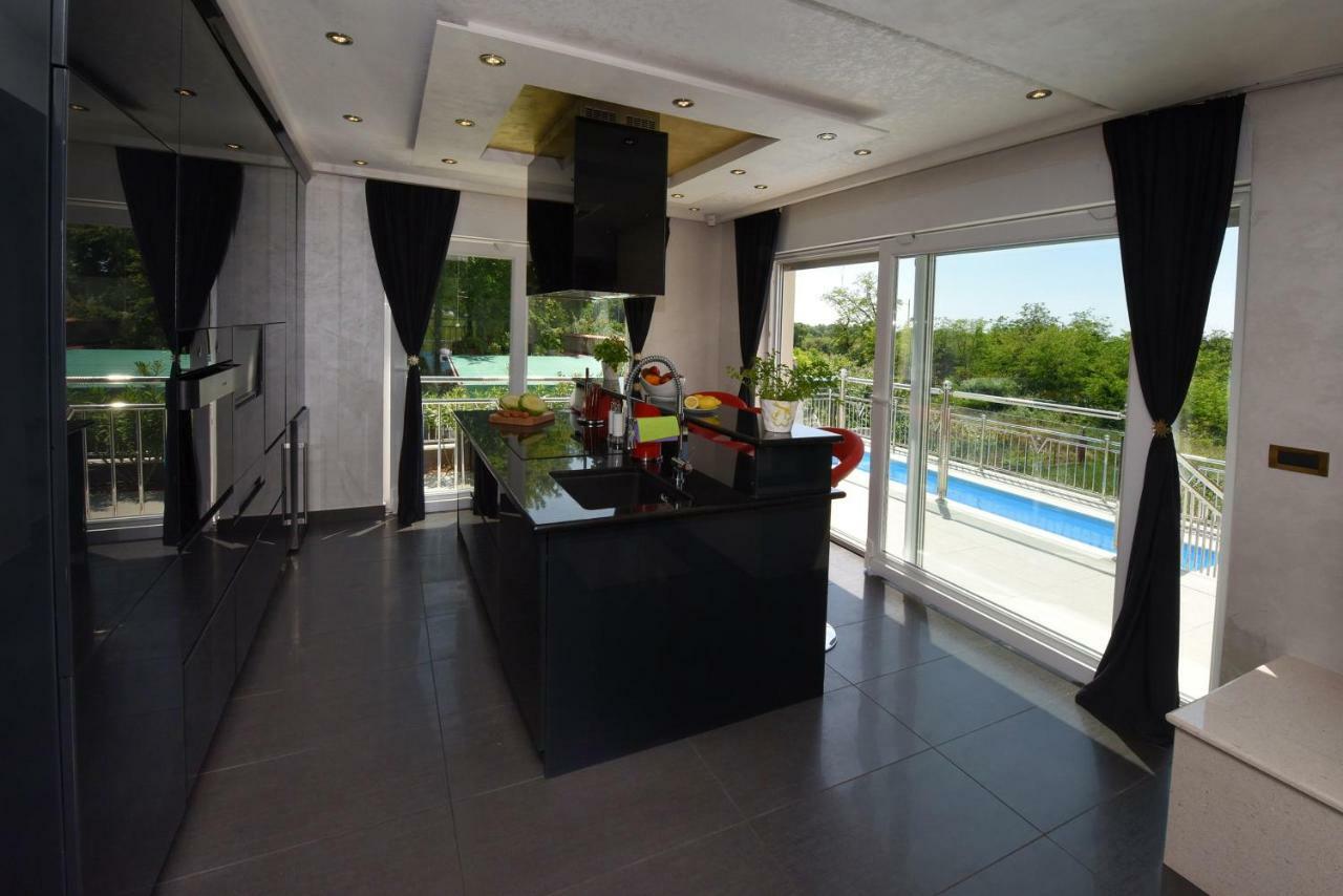 Villa Valerio Porec Exterior photo